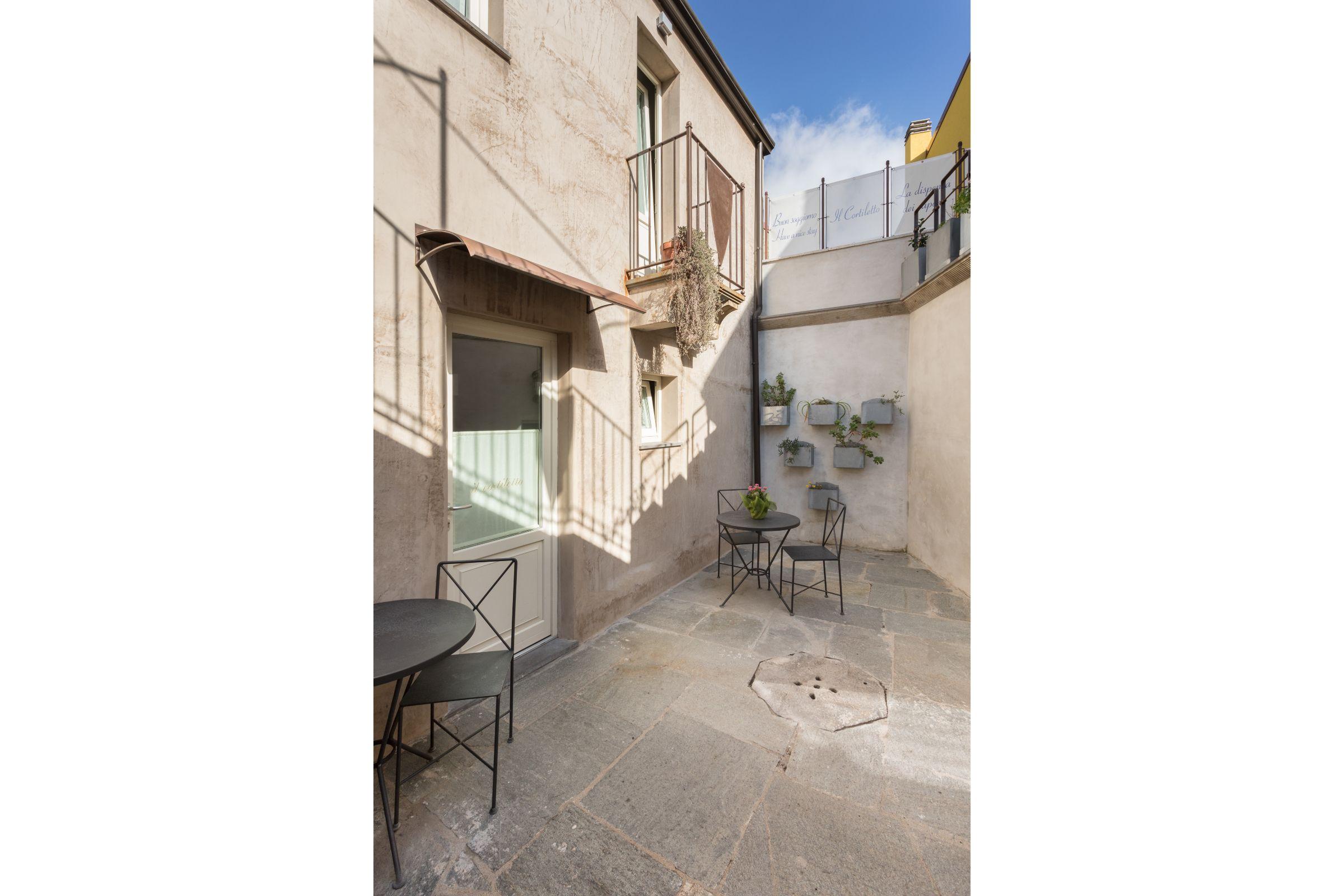 Il Cortiletto Hotel Maison Tresnuraghes Bagian luar foto