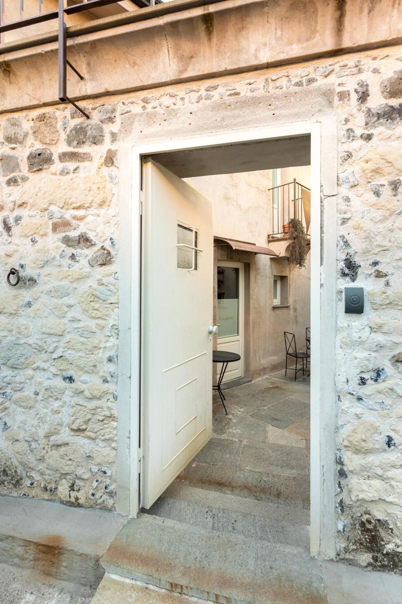 Il Cortiletto Hotel Maison Tresnuraghes Bagian luar foto