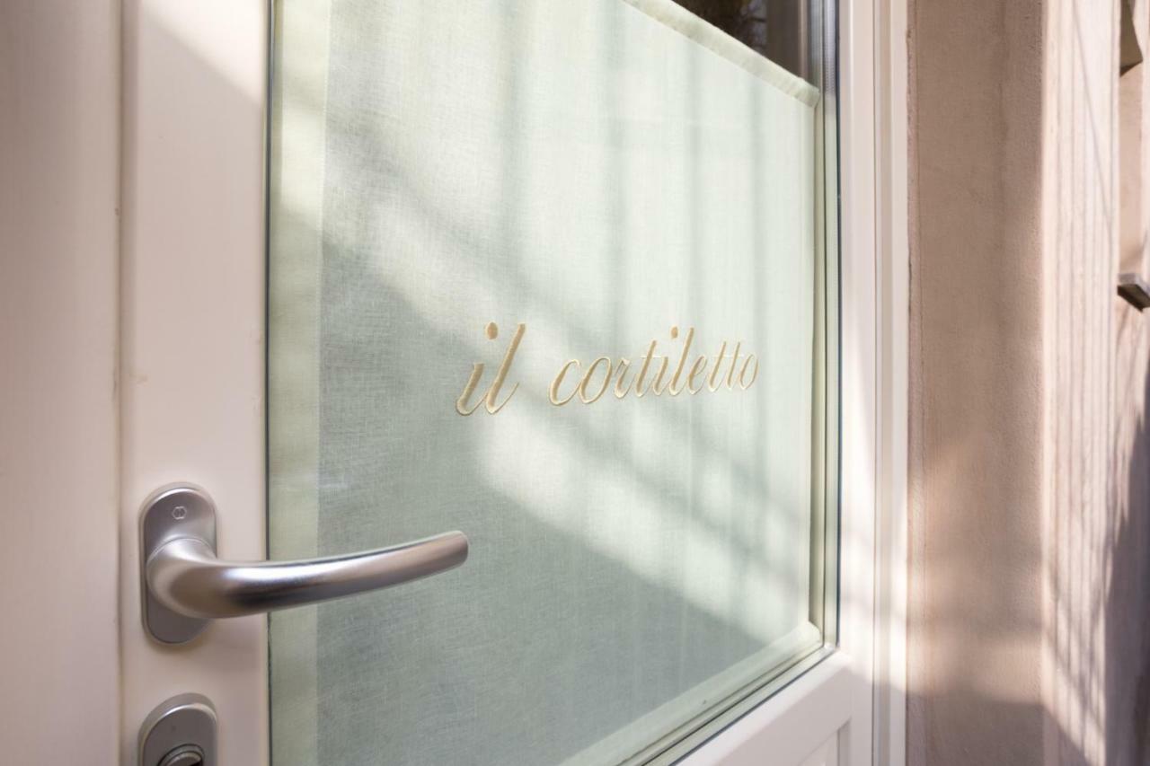 Il Cortiletto Hotel Maison Tresnuraghes Bagian luar foto